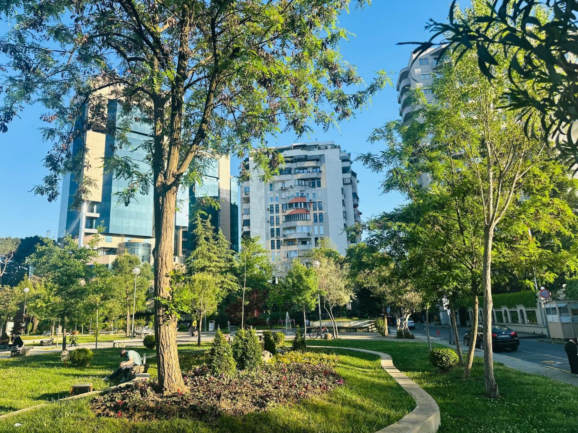 Amo Tower Tirana Center Exterior foto