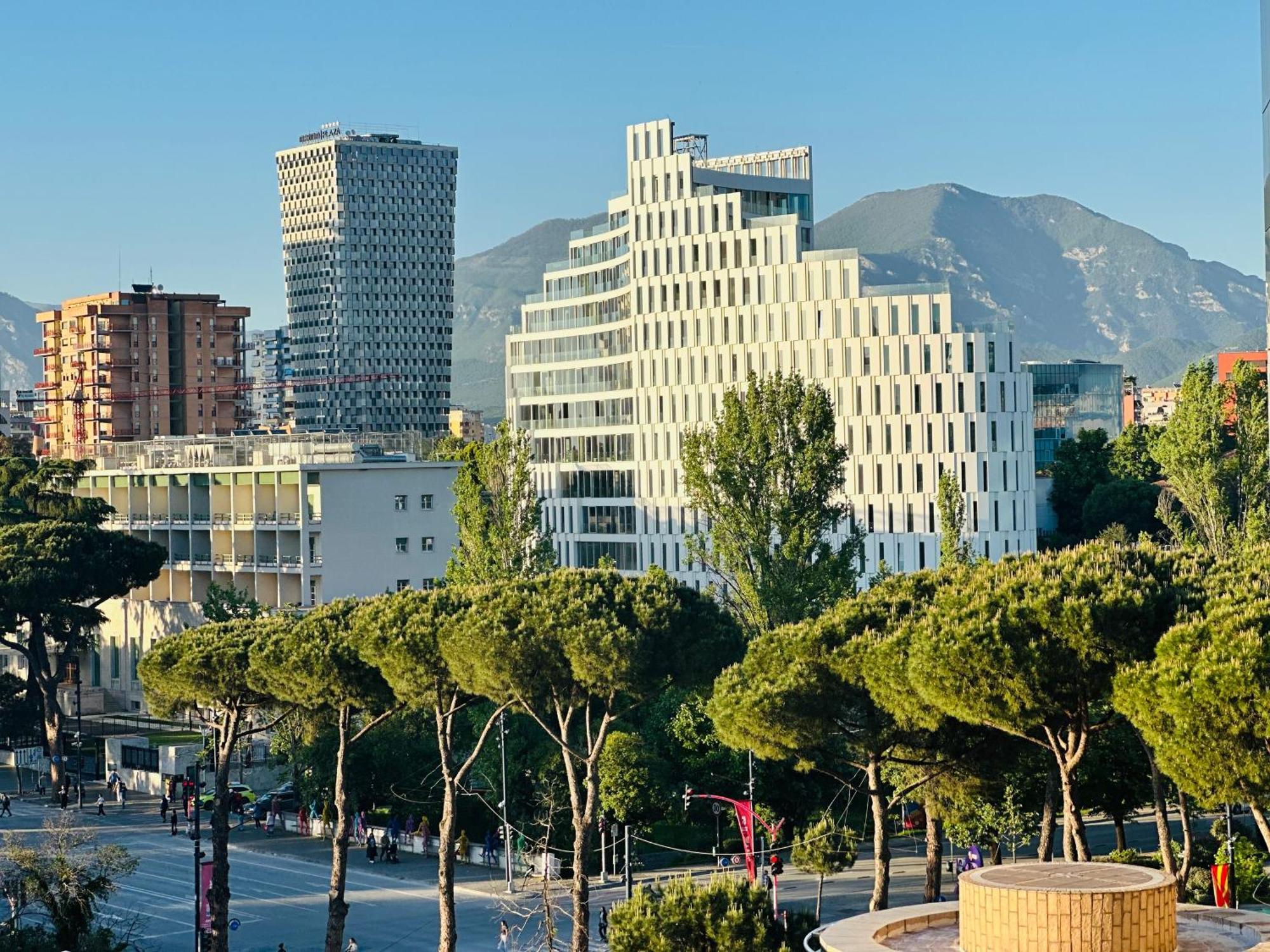 Amo Tower Tirana Center Exterior foto